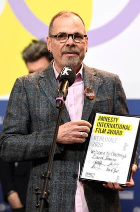 David France bei der Verleihung des Amnesty International Film Award 2020 für den Film Welcome to Chechnya auf der Berlinale 2020 70. Internationale Filmfestspiele Berlin im Hotel Grand Hyatt. Berlin, 29.02.2020
