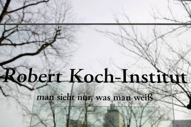 29.02.2020, Berlin, Deutschland - Foto: Das Robert Koch-Institut, RKI, in Berlin, ist eine der aeltesten biomedizinischen Forschungs einrichtungen der Welt und das Public-Health-Institut fuer Deutschland. Es ist als Obere Bundes behoerde im Geschaefts bereich des Bundesgesund heits ministeriums angesiedelt.