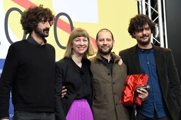 Martin Bertier, Helen Olive, Camilo Restrepo und Felipe Guerrero (GWFF Preis Bester Erstlingsfilm Los conductos ) bei der Pressekonferenz der Preisträger auf der Berlinale 2020 70. Internationale Filmfestspiele Berlin im Hotel Grand Hyatt. Berlin, 29.02.2020