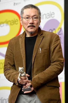 Hong Sang-soo (Silberner Bär Beste Regie Domangchin yeoja The Woman Who Ran Die Frau, die rannte ) bei der Pressekonferenz der Preisträger auf der Berlinale 2020 70. Internationale Filmfestspiele Berlin im Hotel Grand Hyatt. Berlin, 29.02.2020