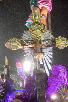 RIO DE JANEIRO, RJ - 29.02.2020: DESFILE DAS CAMPEAS RJ 2020 - Mangueira during the Parade of Campeas of the special group of Carnival 2020, held at the Sambodromo in the city of Rio de Janeiro, RJ. x1885046x  CristianexMota