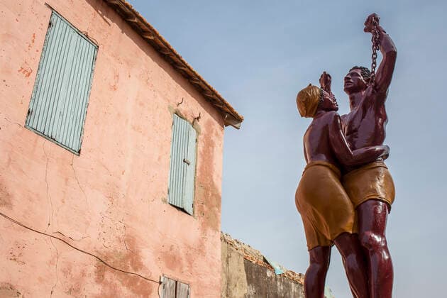 Statue Commemorating the End of Slavery, Goree Island, near Dakar, Senegal Dakar Senegal Copyright: xLucasxVallecillosx xVWPicsx LVM-Se.Da.1372