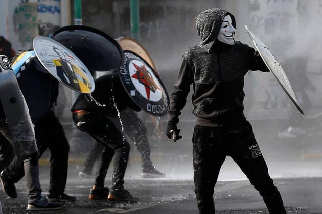 Bilder des Jahres 2020, News 03 März News Themen der Woche KW10 Valparaiso, 2 de marzo de 2020 Nueva jornada de protesta y manifestacion en el centro de Valparaiso. Raul Zamora Aton Chile, Valparaiso Chile Aton_400971 *** Valparaiso, March 2, 2020 New day of protest and demonstration in downtown Valparaiso Raul Zamora Aton Chile, Valparaiso Chile Aton 400971  Copyright: RAULxZAMORA ATONxCHILE