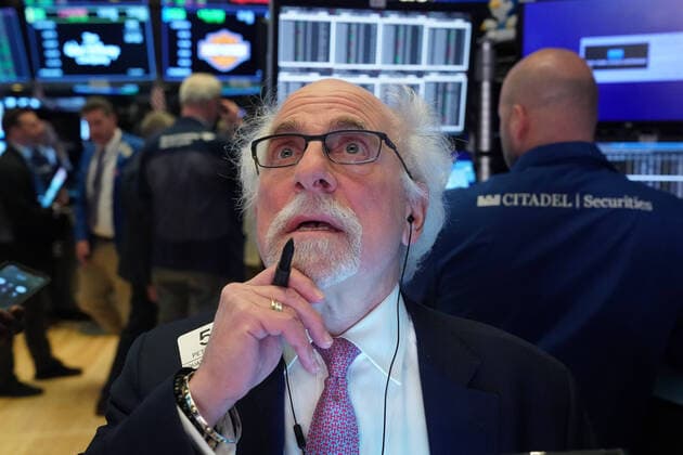 March 2, 2020, New York, NY, USA: Traders work at the closing bell as the Dow closes at a one-day record point gain on hopes that central banks will address the Coronavirus outbreak on March 2, 2020. New York USA - ZUMAb148 20200302_zap_b148_042 Copyright: xBryanxSmithx