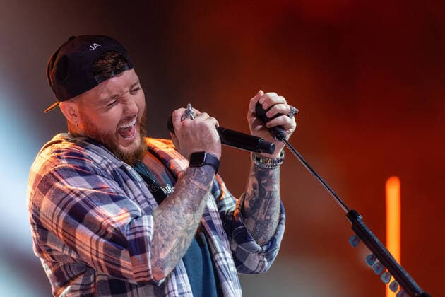 Bilder des Jahres 2020, Entertainment 03 März Entertainment Themen der Woche KW10 Entertainment Bilder des Tages March 2, 2020, Dublin, Ireland: English singer and songwriter James Arthur performs live on stage during the Irish leg of his YOU Tour at the 3Arena, Dublin. Dublin Ireland - ZUMAs197 20200302_zaa_s197_155 Copyright: xBenxRyanx
