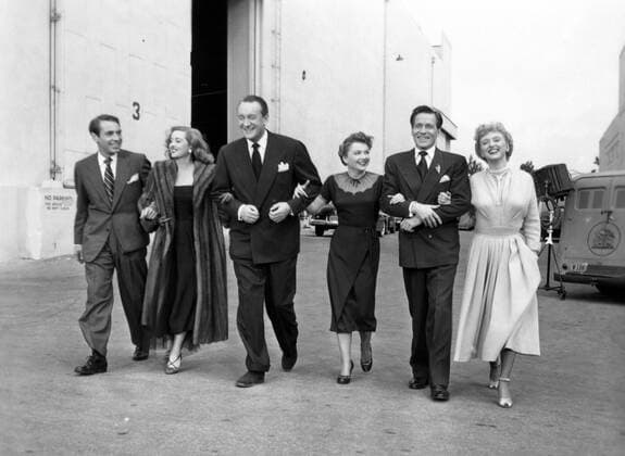 OSCARS. Bester Nebendarsteller. PreistrÃ¤ger 1951-1960 ALL ABOUT EVE, Gary Merrill, Bette Davis, George Sanders, Anne Baxter, Hugh Marlowe, Celeste Holm, 1950. TM and Copyright Ã‚Â© 20th Century Fox Film Corp. All rights reserved. Courtesy: Everett Collection. 20th Century Fox Film Corp. All rights reserved. Courtesy: Everett Collection. PUBLICATIONXNOTxINxCANxCHNxFRAxITAxJPNxNORxPOLxRUSxESPxUKxUSA Copyright: xCourtesyxEverettxCollectionx MBDALAB EC032