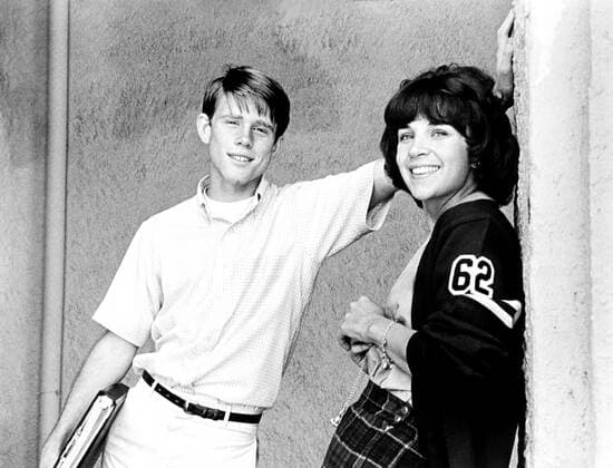 AMERICAN GRAFFITI, from left, Ron Howard, Cindy Williams, 1973 PUBLICATIONXNOTxINxCANxCHNxFRAxITAxJPNxNORxPOLxRUSxESPxUKxUSA Copyright: xCourtesyxEverettxCollectionx MBDAMGR EC036
