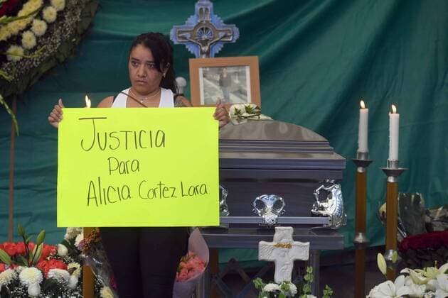 March 2, 2020: EUM20200302SOC18.JPG.CIUDAD DE MEXICO ViolenceViolencia-Feminicidio CDMX.- 2 de marzo de 2020. Al interior de este domicilio en la alcaldia Miguel Hidalgo, es velada Alicia Cortez, la mujer que fue hallada muerta dentro de una cisterna tras haber estado desaparecida 10 dias. Familiares de la victima piden aplicar justicia en contra de Marco Antonio N , su presunto feminicida. Foto: Agencia EL UNIVERSALArmando MartinezEVZ  - ZUMAu78_ 20200302_zaf_u78_018 Copyright: xElxUniversalx