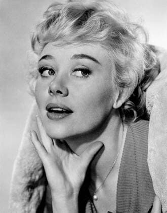 ANOTHER TIME, ANOTHER PLACE, Glynis Johns, 1958 Courtesy Everett Collection PUBLICATIONXNOTxINxCANxCHNxFRAxITAxJPNxNORxPOLxRUSxESPxUKxUSA Copyright: xCourtesyxEverettxCollectionx MBDANTI EC010