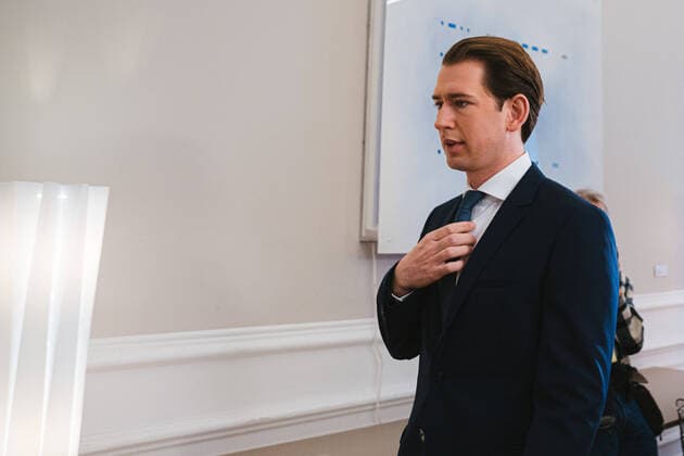 Wien 04.03.2020, Bundeskanzleramt, Wien, AUT, Austausch der Bundesregierung mit den Sozialpartnern zum Coronavirus, im Bild Sebastian Kurz (OeVP) during press conference after an exchange of the federal government with the social partners on the corona virus at the federal chancellery in Vienna, Austria on 2020 03 04.