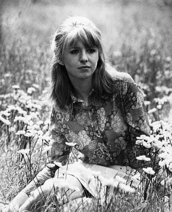 THE BUTTERCUP CHAIN, Jane Asher, 1970 Courtesy Everett Collection PUBLICATIONXNOTxINxCANxCHNxFRAxITAxJPNxNORxPOLxRUSxESPxUKxUSA Copyright: xCourtesyxEverettxCollectionx MBDBUCH EC013