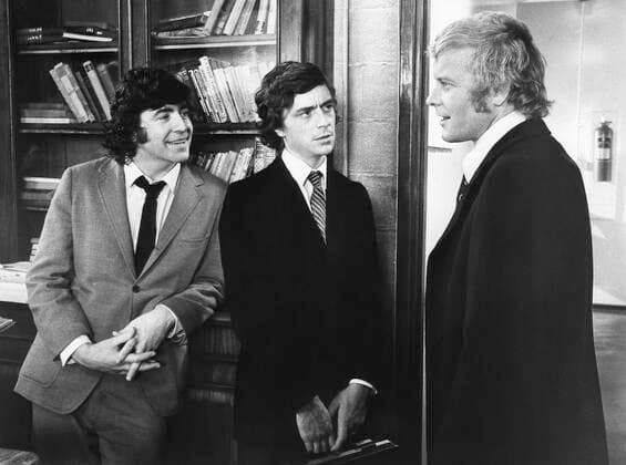BUTLEY, Alan Bates, Richard O Callaghan, Michael Byrne, 1974 Courtesy Everett Collection PUBLICATIONXNOTxINxCANxCHNxFRAxITAxJPNxNORxPOLxRUSxESPxUKxUSA Copyright: xCourtesyxEverettxCollectionx MBDBUTL EC001