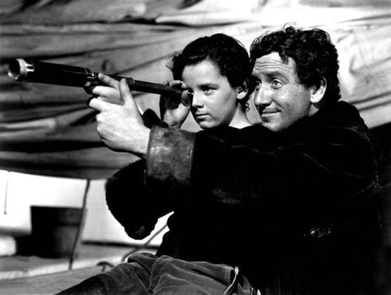 OSCARS. Bester Hauptdarsteller. PreistrÃ¤ger 1931-1940 CAPTAINS COURAGEOUS, Freddy Bartholomew, Spencer Tracy, 1937 Courtesy Everett Collection PUBLICATIONXNOTxINxCANxCHNxFRAxITAxJPNxNORxPOLxRUSxESPxUKxUSA Copyright: xCourtesyxEverettxCollectionx MBDCACO EC001