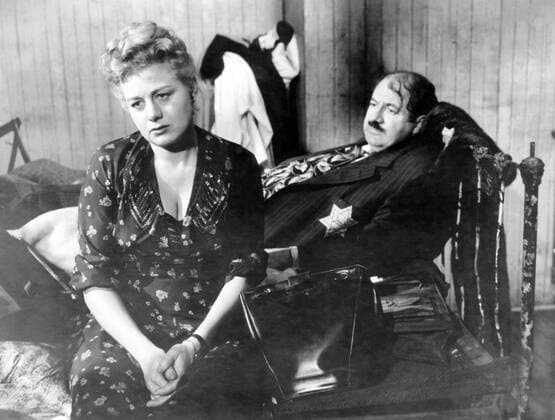 OSCARS: Beste Nebendarstellerin, PreistrÃ¤gerinnen 1951-1960 THE DIARY OF ANNE FRANK, from left: Shelley Winters, Lou Jacobi, 1959, TM & Copyright Ã‚Â© 20th Century Fox Film Corp. courtesy Everett Collection Â©20thCentFox Courtesy Everett Collection PUBLICATIONXNOTxINxCANxCHNxFRAxITAxJPNxNORxPOLxRUSxESPxUKxUSA Copyright: x20thCentFox CourtesyxEverettxCollectionx MBDDIOF FE032