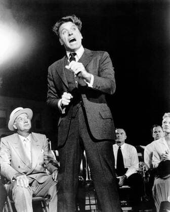 OSCARS. Bester Hauptdarsteller. PreistrÃ¤ger 1961-1970 ELMER GANTRY, from left, Edward Andrews, Burt Lancaster, Patti Page, 1960 Courtesy Everett Collection PUBLICATIONXNOTxINxCANxCHNxFRAxITAxJPNxNORxPOLxRUSxESPxUKxUSA Copyright: xCourtesyxEverettxCollectionx MBDELGA EC043