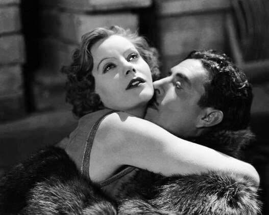 FLESH AND THE DEVIL, Greta Garbo, John Gilbert, 1926 Courtesy Everett Collection PUBLICATIONXNOTxINxCANxCHNxFRAxITAxJPNxNORxPOLxRUSxESPxUKxUSA Copyright: xCourtesyxEverettxCollectionx MBDFLAN EC031