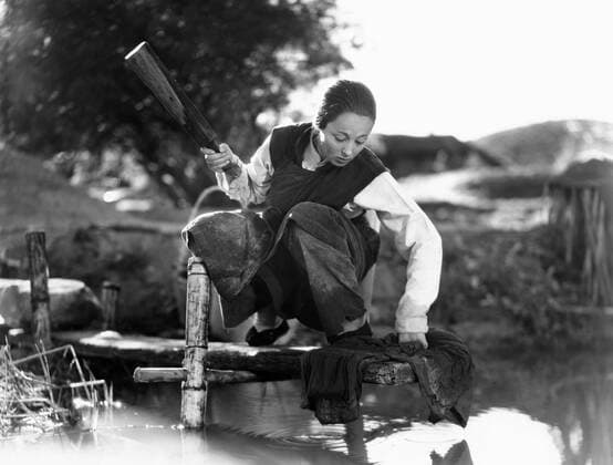 OSCARS. Beste Hauptdarstellerin. PreistrÃ¤gerinnen 1931-1940 THE GOOD EARTH, Luise Rainer, 1937 Courtesy Everett Collection PUBLICATIONXNOTxINxCANxCHNxFRAxITAxJPNxNORxPOLxRUSxESPxUKxUSA Copyright: xCourtesyxEverettxCollectionx MBDGOEA EC030