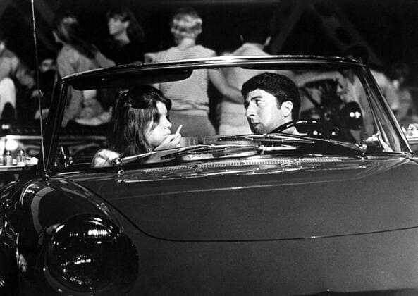 THE GRADUATE, Katharine Ross, Dustin Hoffman, 1967 Courtesy Everett Collection PUBLICATIONXNOTxINxCANxCHNxFRAxITAxJPNxNORxPOLxRUSxESPxUKxUSA Copyright: xCourtesyxEverettxCollectionx MBDGRAD EC012
