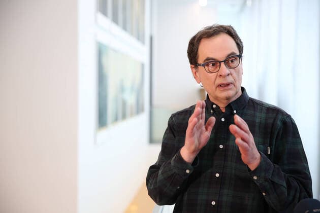 050320 Halle Saale Sachsen Anhalt Moritzburg Kunstmuseum Die Retrospektive Karl Lagerfeld Fotografie im Foto: Gerhard Steidl (69) Kurator Steidl GmbH *** 050320 Halle Saale Saxony-Anhalt Moritzburg Art Museum The Retrospective Karl Lagerfeld Photography in the Photo Gerhard Steidl 69 Curator Steidl GmbH
