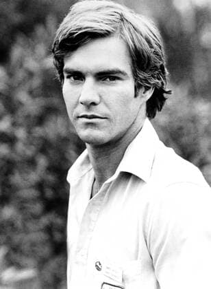 JAWS 3-D, Dennis Quaid, 1983, Ã‚Â©Universal courtesy Everett Collection Please credit Â©Universal Courtesy Everett Collection PUBLICATIONXNOTxINxCANxCHNxFRAxITAxJPNxNORxPOLxRUSxESPxUKxUSA Copyright: xUniversal CourtesyxEverettxCollectionx MBDJATH UV001