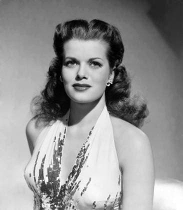 HOLLYWOOD CANTEEN, Janis Paige, 1944 Courtesy Everett Collection PUBLICATIONXNOTxINxCANxCHNxFRAxITAxJPNxNORxPOLxRUSxESPxUKxUSA Copyright: xCourtesyxEverettxCollectionx MBDHOCA EC117