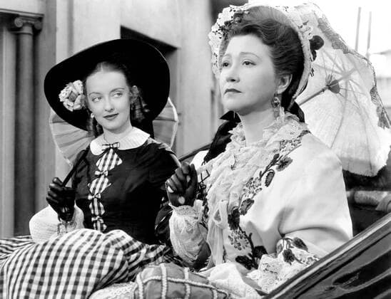 OSCARS. Beste Nebendarstellerin. PreistrÃ¤gerinnen 1937-1940 JEZEBEL, from left, Bette Davis, Fay Bainter, 1938 Courtesy Everett Collection PUBLICATIONXNOTxINxCANxCHNxFRAxITAxJPNxNORxPOLxRUSxESPxUKxUSA Copyright: xCourtesyxEverettxCollectionx MBDJEZE EC026