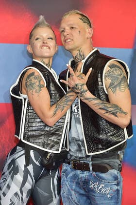 Bilder des Jahres 2020, Entertainment 03 März Entertainment Themen der Woche KW10 Entertainment Bilder des Tages TV Filmpremiere 9 Tage wach Eric Stehfest mit Ehefrau Edith Ankunft zur TV-Film Premiere des ProSieben Blockbusters, 9 Tage wach - im Kino Zoo Palast in Berlin am 08.03.2020 *** TV movie premiere 9 days awake Eric Stehfest with wife Edith Arrival for TV movie premiere of the ProSieben blockbuster, 9 days awake at the cinema Zoo Palast in Berlin on 08 03 2020 PPM