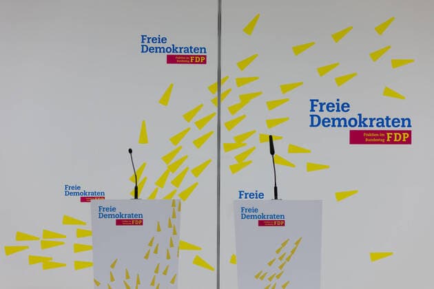 Hintersetzer der Bundestagsfraktion FDP, 13.02.2020, Berlin (Deutschland), News, Politik, Deutscher Bundestag