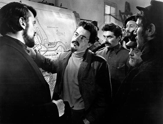 NICHOLAS AND ALEXANDRA, Brian Cox, James Hazeldine, 1971 Courtesy Everett Collection PUBLICATIONXNOTxINxCANxCHNxFRAxITAxJPNxNORxPOLxRUSxESPxUKxUSA Copyright: xCourtesyxEverettxCollectionx MBDNIAN EC007