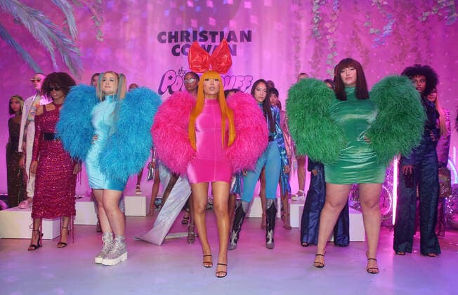 Bilder des Jahres 2020, Entertainment 03 März Entertainment Themen der Woche KW11 Entertainment Bilder des Tages 2020 Christian Cowan x Powerpuff Girls Runway Show Featuring: Meghan Trainor Where: Hollywood, California, United States When: 09 Mar 2020 Credit: Faye s Vision Cover Images Copyright: xx 40368928 EDITORIAL USE ONLY. NOT FOR USE BY NEWSPAPERS BASED IN THE UK.