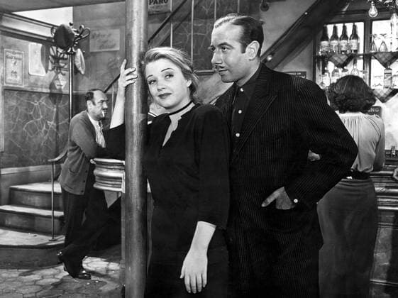 OSCARS. Beste Nebendarstellerin. PreistrÃ¤gerinnen 1941-1950 THE RAZOR S EDGE, Anne Baxter, Roger Valmy, 1946. TM and Copyright 20th Century Fox Film Corp. All rights reserved. Courtesy: Everett Collection. Â©20thCentFox Courtesy Everett Collection PUBLICATIONXNOTxINxCANxCHNxFRAxITAxJPNxNORxPOLxRUSxESPxUKxUSA Copyright: x20thCentFox CourtesyxEverettxCollectionx MBDRAED FE023