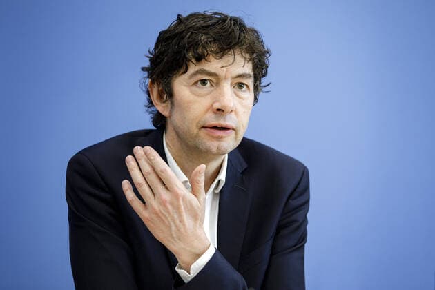 Christian Drosten, Direktor am Institut fuer Virologie der Charite Berlin, aufgenommen im Rahmen einer Presseunterrichtung des Bundesgesundheitsministeriums zur Ausbreitung des Coronavirus. In der Bundespressekonferenz in Berlin, 09.03.2020. Berlin Deutschland