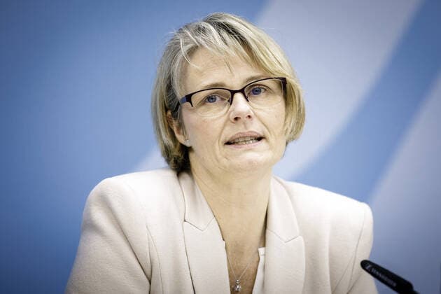 Bundesbildungsministerin Anja Karliczek, CDU, aufgenommen im Rahmen einer Pressekonferenz zum Thema Forschung zum Coronavirus - Stand der Entwicklung eines Impfstoffs und der Entwicklung von Behandlungsmoeglichkeiten von COVID-19 im Bundesministeriums fuer Bildung und Forschung in Berlin, 09.03.2020. Berlin Deutschland
