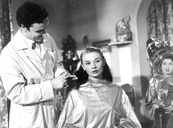 ROMAN HOLIDAY, Paolo Carlini, Audrey Hepburn, 1953 Courtesy Everett Collection !ACHTUNG AUFNAHMEDATUM GESCHÃ„TZT! PUBLICATIONXNOTxINxCANxCHNxFRAxITAxJPNxNORxPOLxRUSxESPxUKxUSA Copyright: xCourtesyxEverettxCollectionx MBDROHO EC044