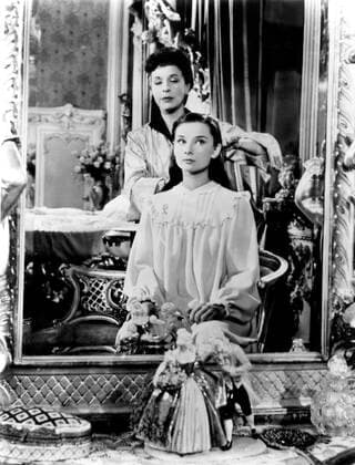 ROMAN HOLIDAY, Audrey Hepburn, Margaret Rawlings, 1953 Courtesy Everett Collection !ACHTUNG AUFNAHMEDATUM GESCHÃ„TZT! PUBLICATIONXNOTxINxCANxCHNxFRAxITAxJPNxNORxPOLxRUSxESPxUKxUSA Copyright: xCourtesyxEverettxCollectionx MBDROHO EC077