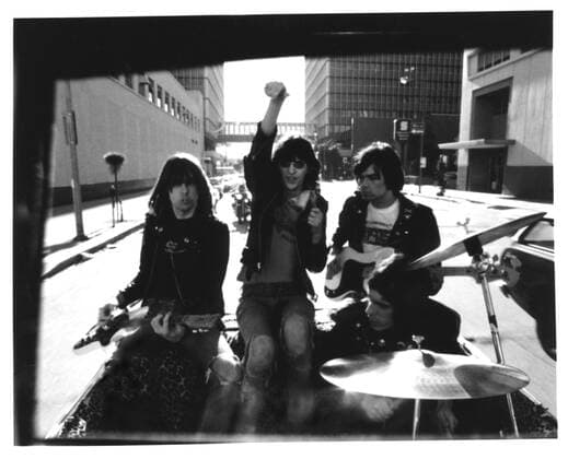 ROCK N ROLL HIGH SCHOOL, The Ramones, (Johnny Ramone, Joey Ramone, Dee Dee Ramone, Marky Ramone), 1979, (c) New World Pictures Courtesy: Everett Collection. New World Releasing Courtesy Everett Collection !ACHTUNG AUFNAHMEDATUM GESCHÃ„TZT! PUBLICATIONXNOTxINxCANxCHNxFRAxITAxJPNxNORxPOLxRUSxESPxUKxUSA Copyright: xNewxWorldxReleasing CourtesyxEverettxCollectionx MBDRONR EC013
