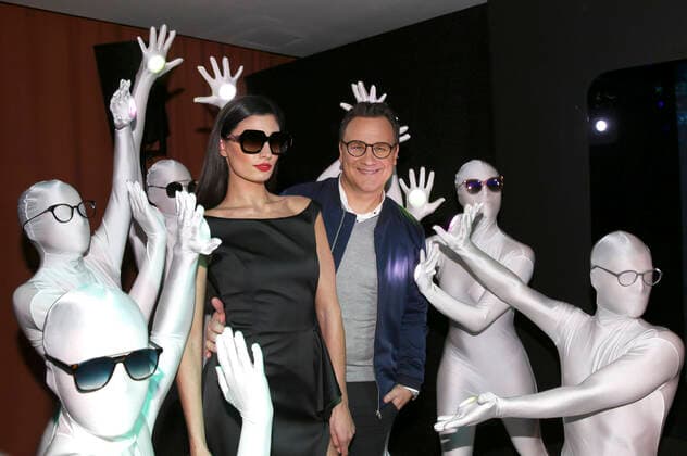Bilder des Jahres 2020, Entertainment 03 März Entertainment Themen der Woche KW11 Entertainment Bilder des Tages Guido Maria Kretschmer mit Models beim Launch der neuen Brillenkollektion von Guido Maria Kretschmer und Edel-Optics im Hamburger Ding auf der Reeperbahn. Hamburg, 09.03.2020 *** Guido Maria Kretschmer with models at the launch of the new eyewear collection by Guido Maria Kretschmer and Edel Optics at the Hamburger Ding on the Reeperbahn Hamburg, 09 03 2020 Foto:xH.xHartmannx xFuturexImage