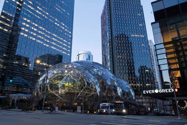 March 9, 2020, Seattle, Washington, U.S: Rush hour traffic is sparse at the Spheres on the Amazon Urban Campus in Seattle s Belltown neighborhood on March 9, 2020. Transit ridership, pedestrian and car traffic is much lighter than usual in the city due to sweeping recommendations for people to stay home to slow the spread of coronavirus. Keystone employers in the region including Facebook and Amazon and many others have told their employees to telecommute rather than go in to work when possible. Seattle U.S. - ZUMAg235 20200309_zap_g235_005 Copyright: xPaulxChristianxGordonx