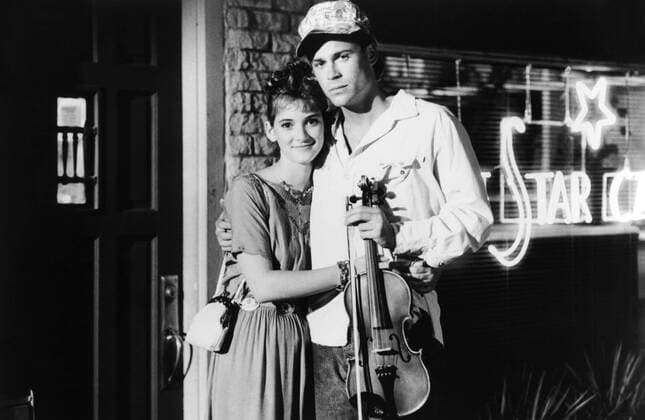 SQUARE DANCE, Winona Ryder, Rob Lowe, 1987, (c)Island Pictures courtesy Everett Collection Island Pictures Courtesy Everett Collection !ACHTUNG AUFNAHMEDATUM GESCHÃ„TZT! PUBLICATIONXNOTxINxCANxCHNxFRAxITAxJPNxNORxPOLxRUSxESPxUKxUSA Copyright: xIslandxPictures CourtesyxEverettxCollectionx MBDSQDA EC001