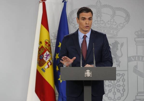 Spanish Primer Minister, Pedro Sanchez, addresses a press conference after the inter-ministerial committee briefing held on COVID-19 at Moncloa Presidential Palace in Madrid, Spain, 10 March 2020. At least 1,639 people have tested positive for the COVID-19 disease caused by the SARS-CoV-2 coronavirus, while 36 of those infected have died in Spain. Pedro Sanchez on COVID-19 !ACHTUNG: NUR REDAKTIONELLE NUTZUNG!  Copyright: xJAVIERxLIZONx GRAF5272 20200310-637194712218869369