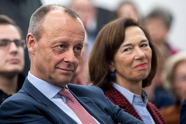 10.03.2020, DU Duisburg , Ausstellung Erwin Bechtold im Museum Küppersmühle am Philosophenweg 55 , CDU - Politiker Friedrich Merz spricht bei der Eröffnung am Abend. Friedrich Merz mit Ehefrau Charlotte Merz. *** 10 03 2020, DU Duisburg , Exhibition Erwin Bechtold in the Museum Küppersmühle at Philosophenweg 55 , CDU politician Friedrich Merz talks with his wife Charlotte Merz at the opening in the evening