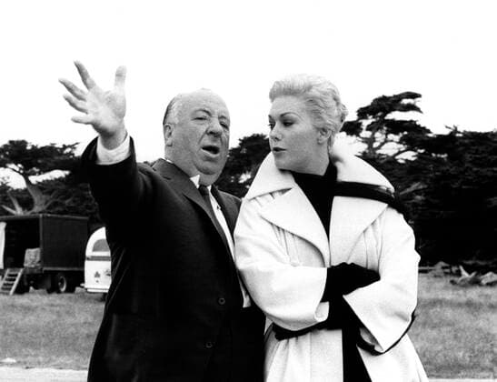 VERTIGO, Director Alfred Hitchcock hams it up on set with Kim Novak, 1958 Courtesy Everett Collection !ACHTUNG AUFNAHMEDATUM GESCHÃ„TZT! PUBLICATIONXNOTxINxCANxCHNxFRAxITAxJPNxNORxPOLxRUSxESPxUKxUSA Copyright: xCourtesyxEverettxCollectionx MBDVERT EC025