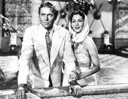 WHITE SAVAGE, from left: Jon Hall, Maria Montez, 1943 Courtesy Everett Collection !ACHTUNG AUFNAHMEDATUM GESCHÃ„TZT! PUBLICATIONXNOTxINxCANxCHNxFRAxITAxJPNxNORxPOLxRUSxESPxUKxUSA Copyright: xCourtesyxEverettxCollectionx MBDWHSA EC018