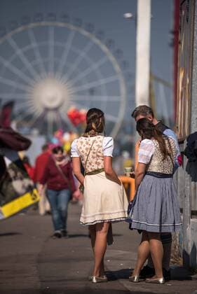 Corona Virus. Cannstatter Wasen und Frühlingsfest auf dem Cannstatter Wasen wurden dieses Jahr abgesagt. Hier Empressionen der letzten Jahre. Auf Grund der steigenden Zahlen der Infizierten werden grosse Veranstaltungen auch in Stuttgart abgesagt. Betroffen sind davon ausser Besucher auch, Handwerker, Lieferanten, Dienstleister... Stuttgart Baden-Wuerttemberg Deutschland Copyright: xMaxxKovalenkox
