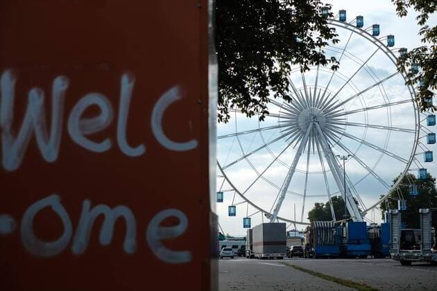 Corona Virus. Cannstatter Wasen und Frühlingsfest auf dem Cannstatter Wasen wurden dieses Jahr abgesagt. Hier Empressionen der letzten Jahre. Auf Grund der steigenden Zahlen der Infizierten werden grosse Veranstaltungen auch in Stuttgart abgesagt. Betroffen sind davon ausser Besucher auch, Handwerker, Lieferanten, Dienstleister... Stuttgart Baden-Wuerttemberg Deutschland Copyright: xMaxxKovalenkox