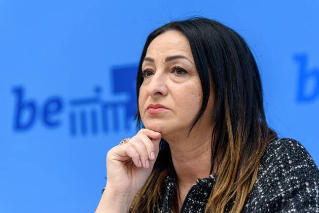 Berlin, 11.03.2020 Portrait von Dilek Kalayci Pressekonferenz der Regierender Bürgermeister von Berlin Michael Müller und Berliner Gesundheitssenatorin Dilek Kalayci, anlässlich der Absage von Veranstaltungen über 1000 Personen in Berlin bis Ostern um die Verbreitung der Coronavirus zu verlangsamen Foto: Florian Boillot FlorianxBoillot