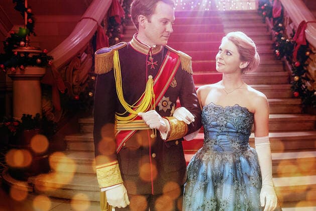 A CHRISTMAS PRINCE, l-r: Ben Lamb, Rose McIver, 2017. Netflix courtesy Everett Collection !ACHTUNG AUFNAHMEDATUM GESCHÃ„TZT! PUBLICATIONXNOTxINxCANxCHNxFRAxITAxJPNxNORxPOLxRUSxESPxUKxUSA Copyright: xNetflix CourtesyxEverettxCollectionx MCDCHPR EC001