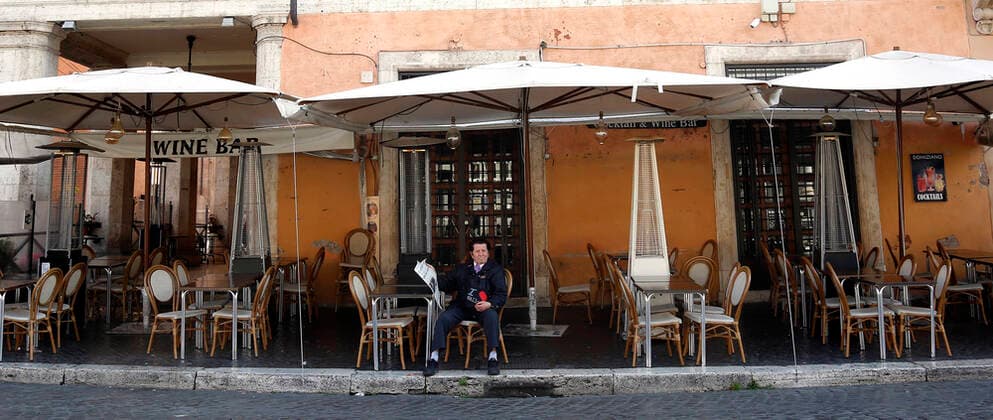 Restaurants and souvenir shops closed in a Piazza Navona empty Rome March 12th 2020. Rome the day after the last Coronavirus decree, that increase the restrictions of the march 9th decree. All the shops, bars, restaurants and pubs will have to stay close, apart for the ones of public utility as pharmacies, supermarkets and tobacco stores. People are requested to stay at home and go out just to buy food or medicines. In city centre, police officers warn the few tourists and passers to stay into the hotels or at home and to get out just to find food. Photo Samantha Zucchi Insidefoto SamanthaxZucchi