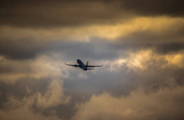 Deutschland - Frankfurt am Main - 12.03.2020 Wegen Coronavirus bleiben in Frankfurt die Passagiere weg - Ryanair hebt ab Wirtschaft Wegen Coronavirus bleiben in Frankfurt die Passagiere weg