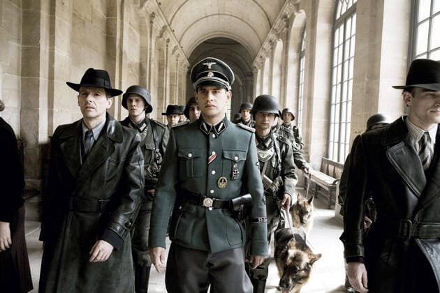 FEMALE AGENTS, (aka LES FEMMES DE L OMBRE), Moritz Bleibtreu (center), 2008. TFM Distribution Courtesy Everett Collection TFM Distribution Courtesy Everett Collection !ACHTUNG AUFNAHMEDATUM GESCHÃ„TZT! PUBLICATIONXNOTxINxCANxCHNxFRAxITAxJPNxNORxPOLxRUSxESPxUKxUSA Copyright: xCourtesyxEverettxCollectionx MCDFEAG EC009